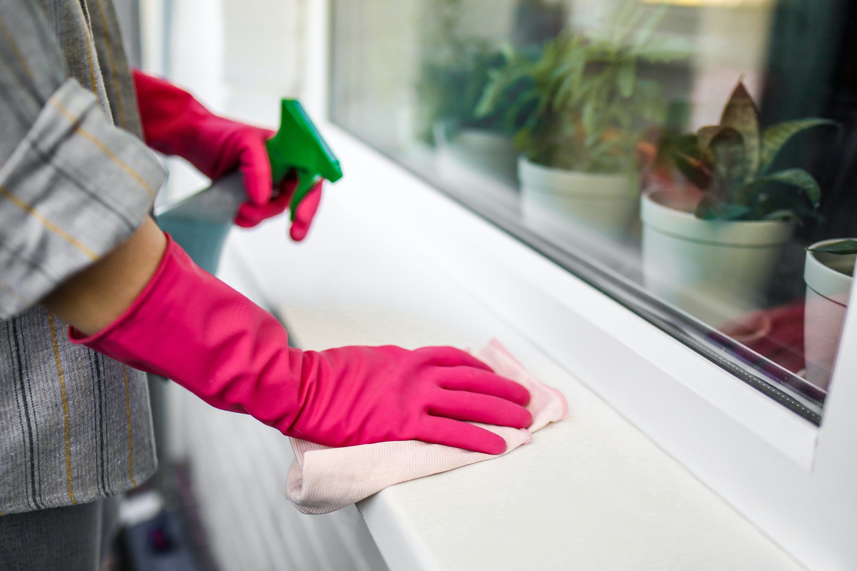 Kunststofffensterdichtungen richtig pflegen: Tipps für eine langanhaltende Leistung